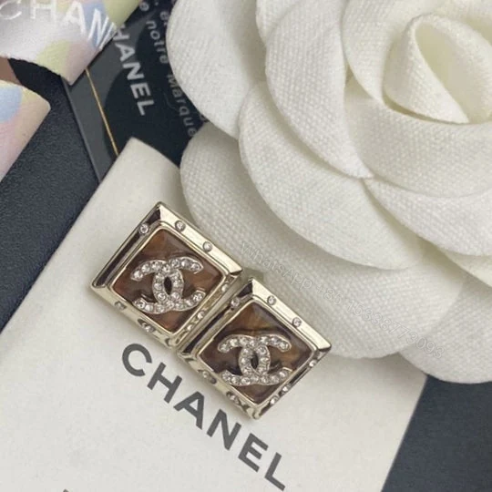 View 8 of EN – Lux Earring Chanel 025