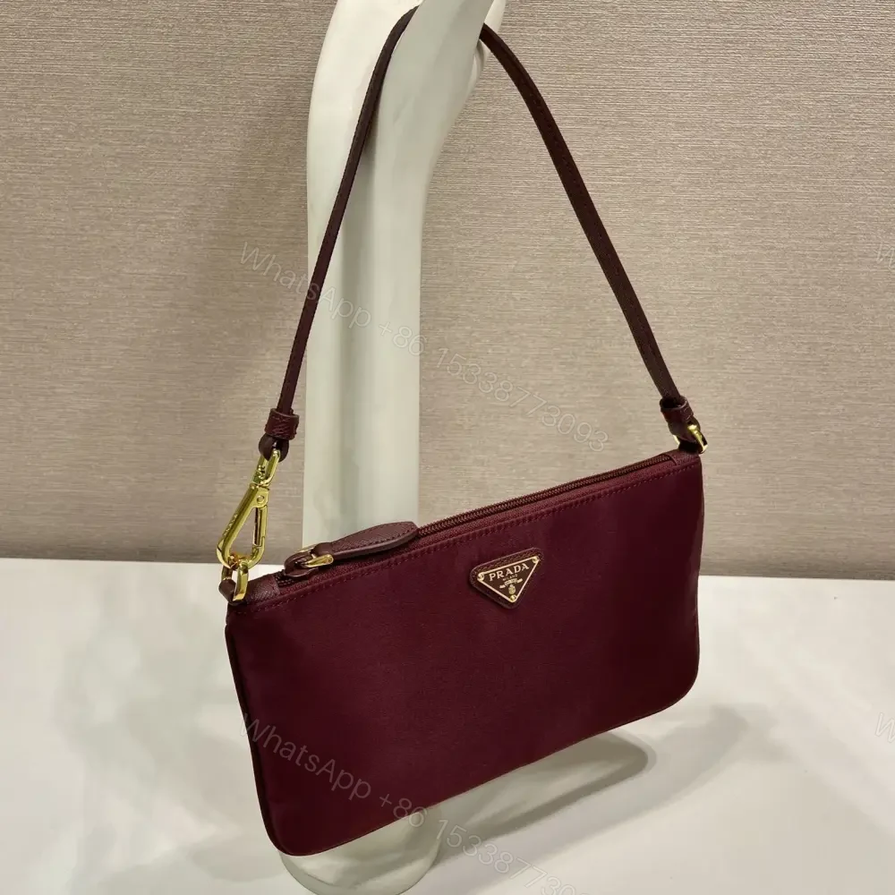 View 2 of 高仿Prada*RE-Nylon系列1NE545腋下包酒紅色免檢版