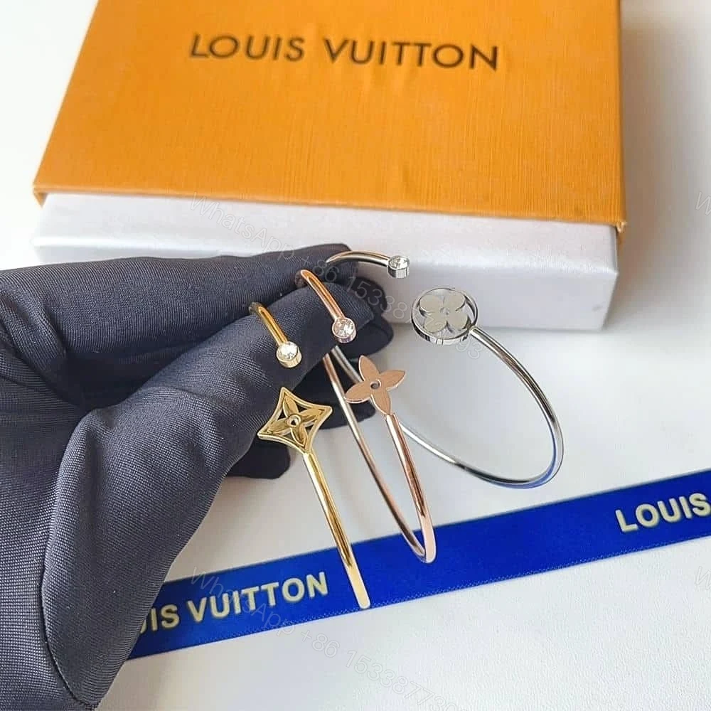 View 4 of Louis Vuitton Idylle Blossom Twist Bracelet Q95532