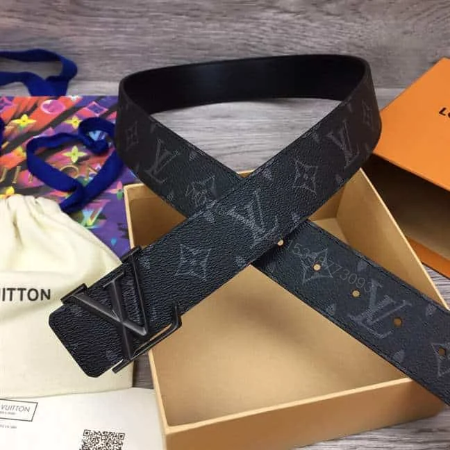 View 5 of LOUIS VUITTON PYRAMIDE 40MM REVERSIBLE BELT – B179