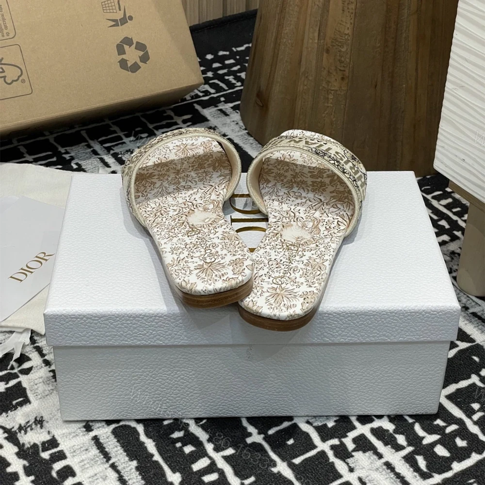 View 9 of 高仿Dior*Dway系列KCO211圓頭套腳拖鞋平底金色印花免檢版