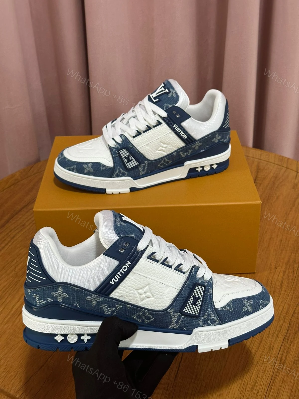 Stylish LV Trainer Sneakers Replica in Dubai — view 1