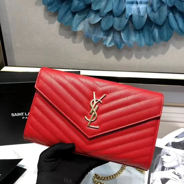Bold Red YSL Wallet On Chain — Glamorous Compact Style — view 1