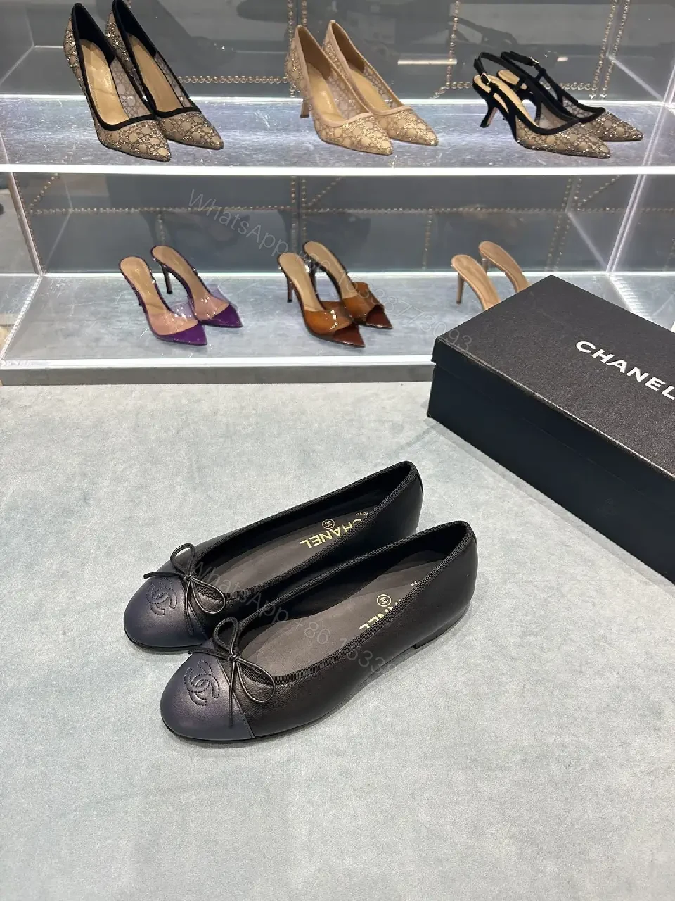 Chic Leather Ballet Flats with Embossed Detail, All-Day Comfort — view 1