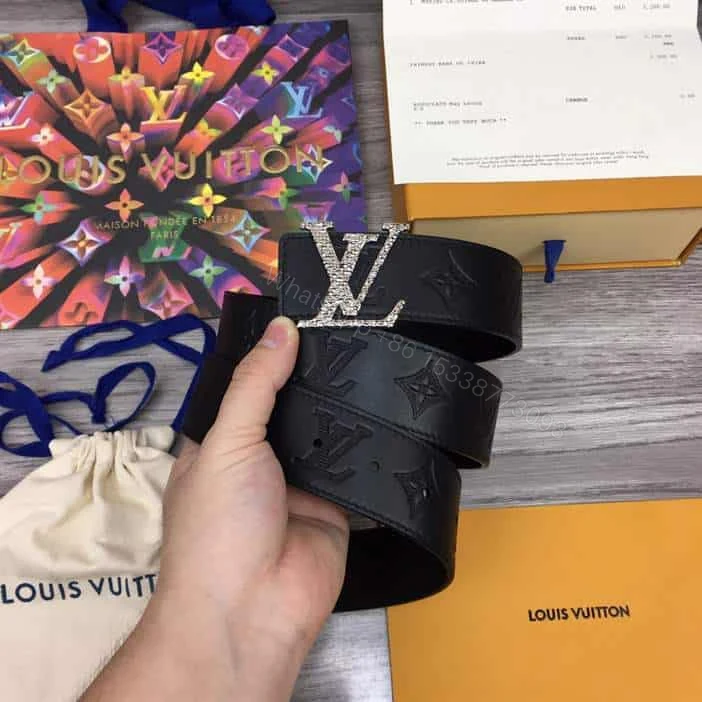 View 6 of LOUIS VUITTON DIAMOND 40MM REVERSIBLE BELT – B171