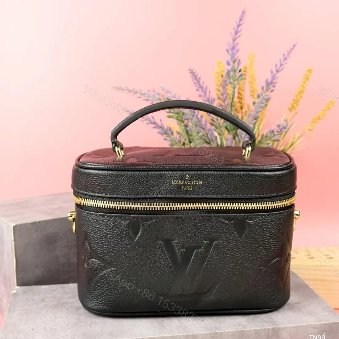Louis Vuitton LV Clutch Black Box Handbag Replica 11 19x13x10cm — view 1