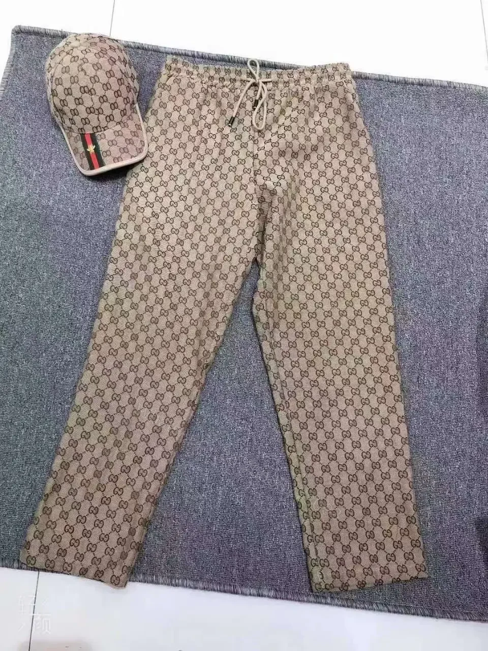 GUCCI — view 1