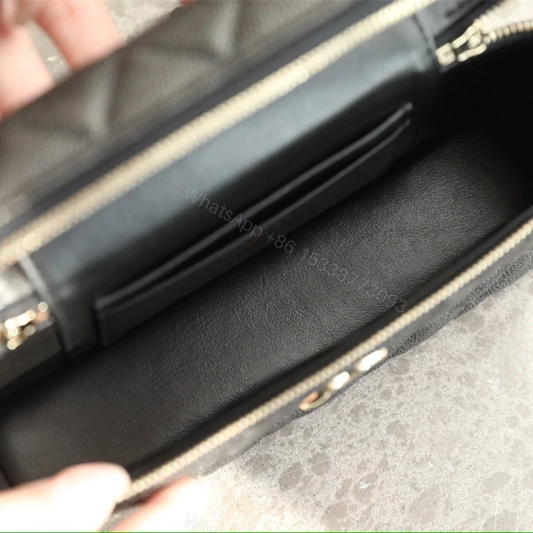View 7 of 高仿Chanel*25C系列AP4385新款盒子包小球紋牛皮免檢版