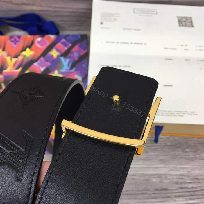 View 4 of LOUIS VUITTON DIAMOND 40MM REVERSIBLE BELT – B172