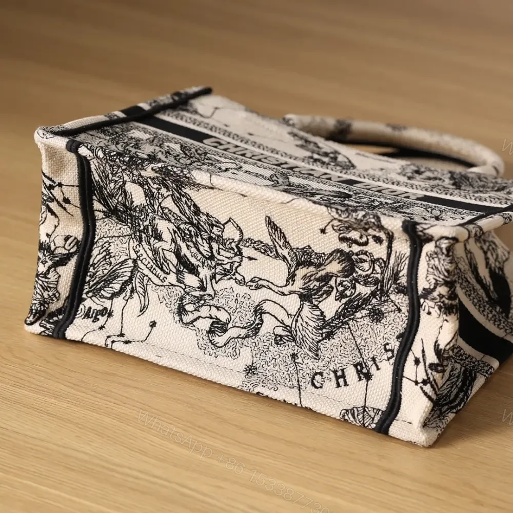 View 4 of 高仿Dior*BookTote系列Zodiac茹伊刺繡手袋S免檢版