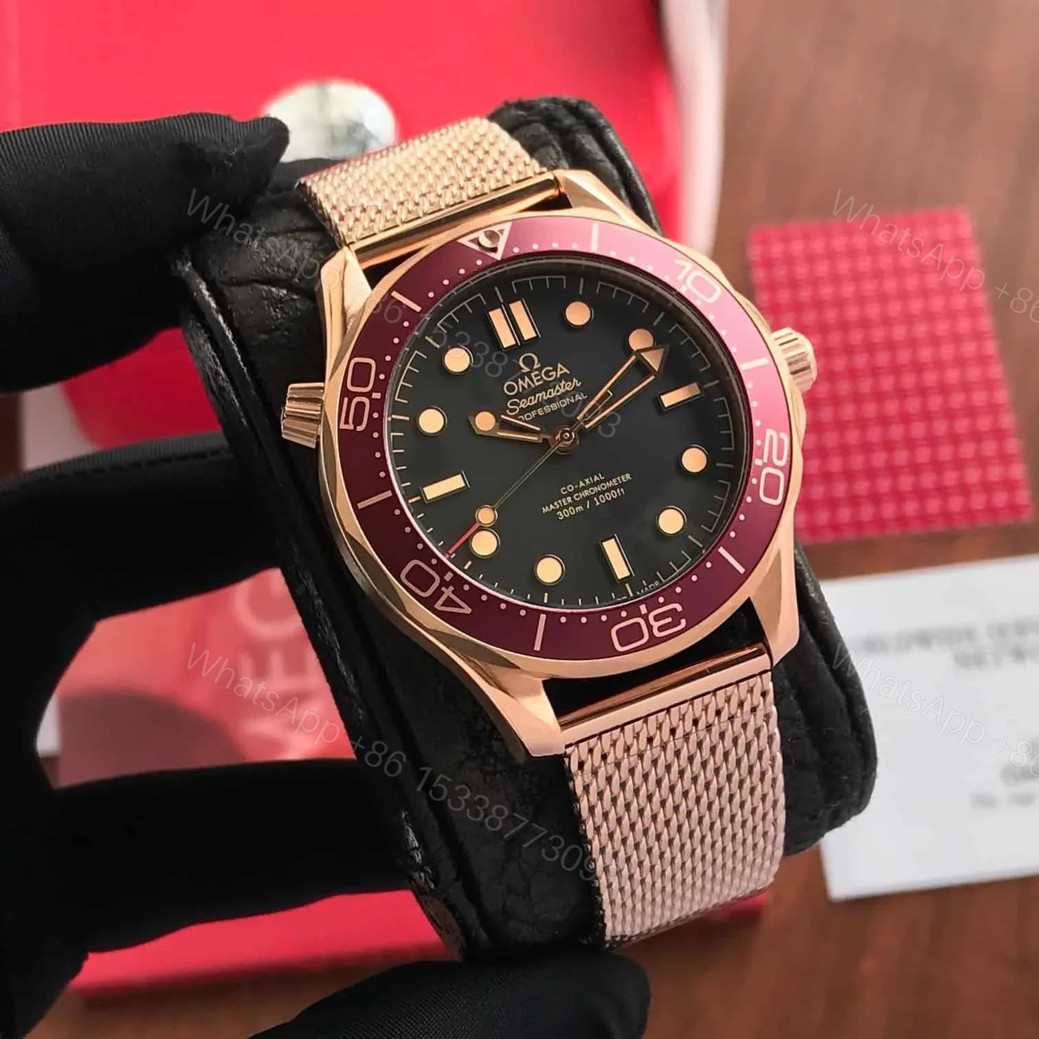 Omega Seamaster Diver 300M Automatic Rosegold — view 1