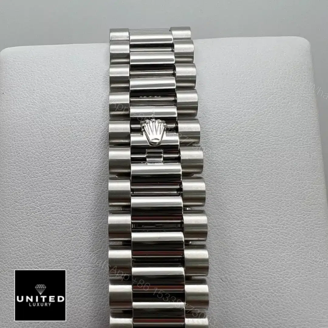 View 4 of Rolex Day Date Olive Diamond Replica