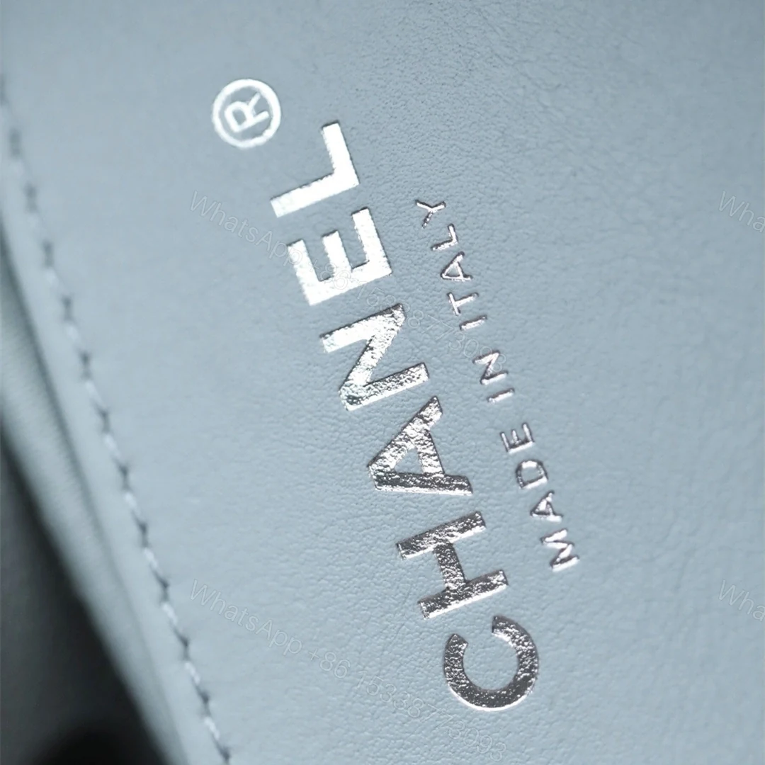 View 8 of 高仿Chanel*26C/25Bag系列AS5311小牛皮手袋Mini霧霾藍免檢版