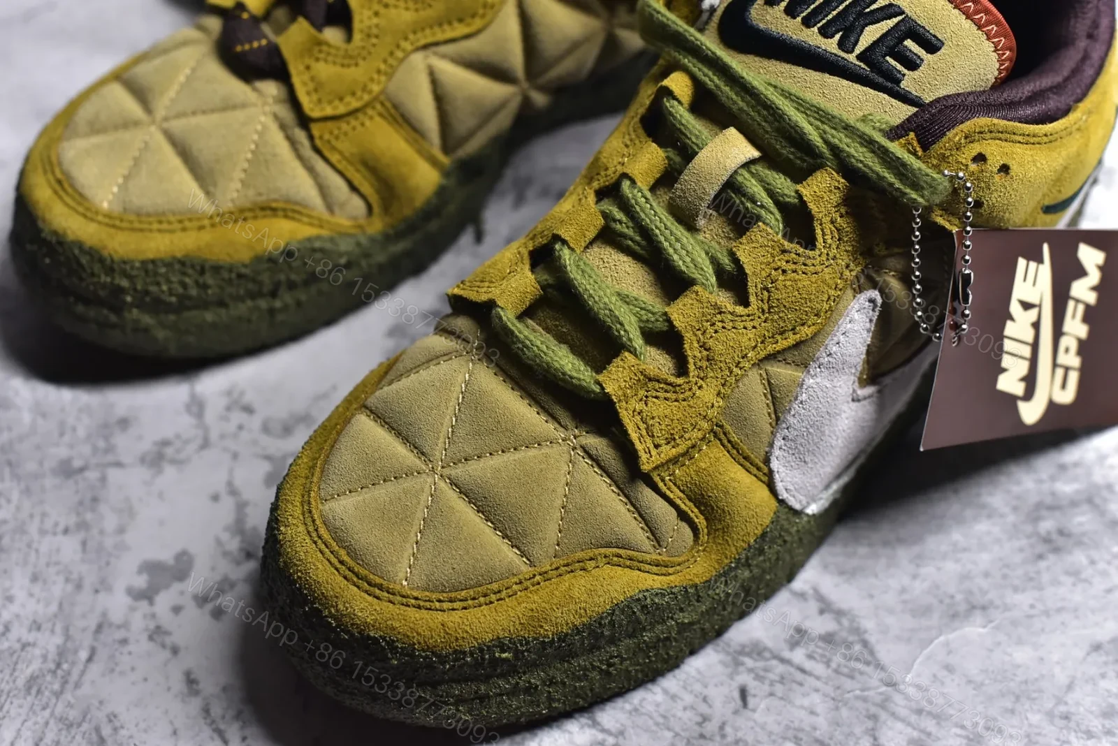 View 5 of Cpfm Grinch Dunks Replicas