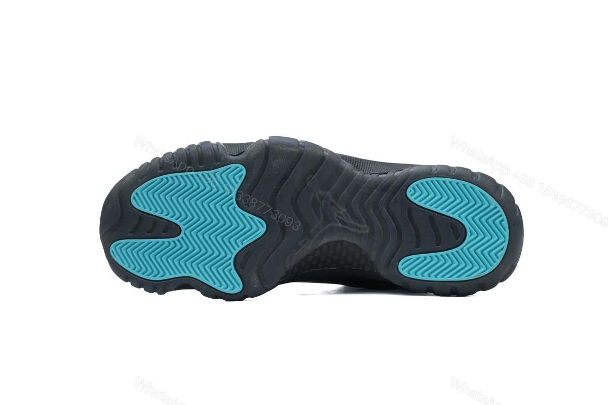 View 4 of Air Jordan 11 Retro "Cap and Gown” 378037-006