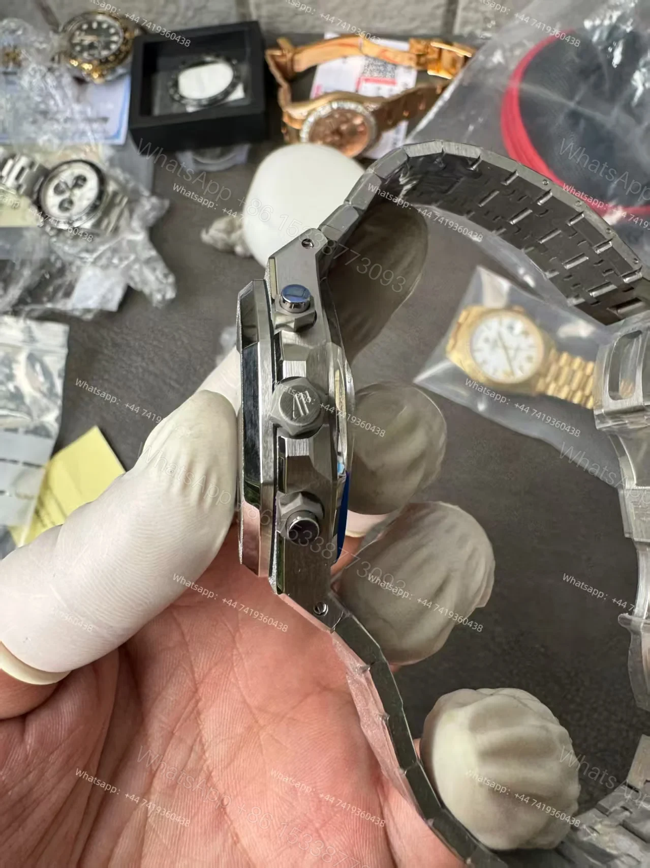 View 11 of Audemars Piguet Super Clone Royal Oak Frosted Gold 26240 Chronograph 41mm Cal.4401