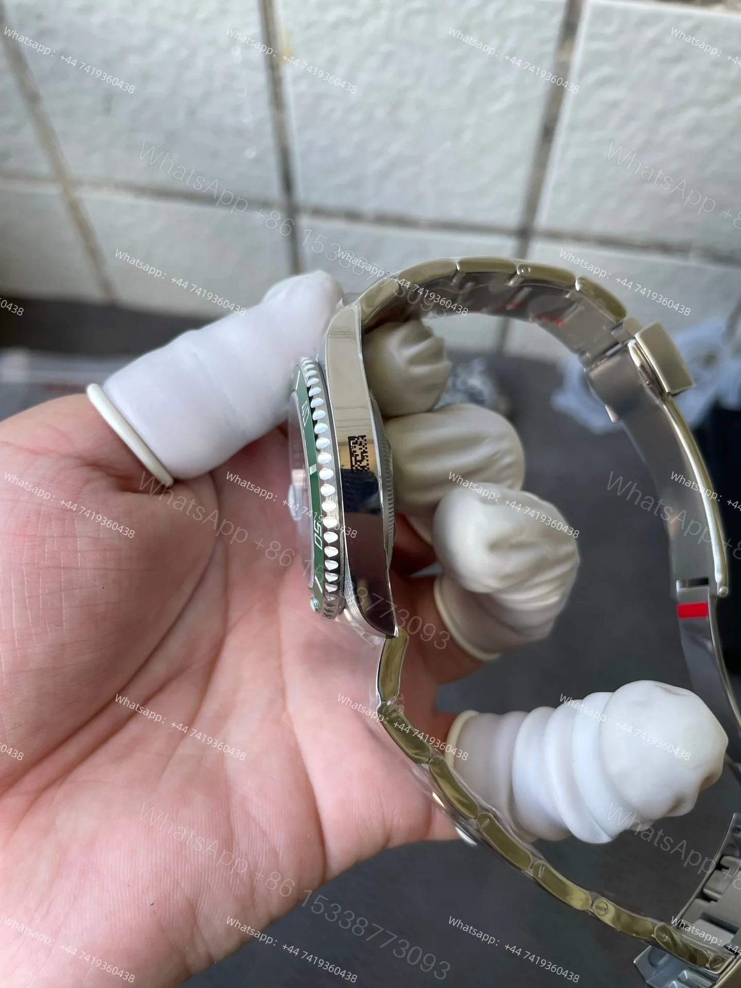 View 8 of Rolex Super Clone Watches 1:1 Hulk Submariner 116610LV