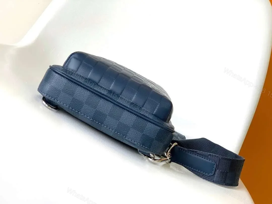 View 6 of Louis Vuitton LV Avenue Men’s Handbag Replica Checkerboard Pattern 20x31x7cm