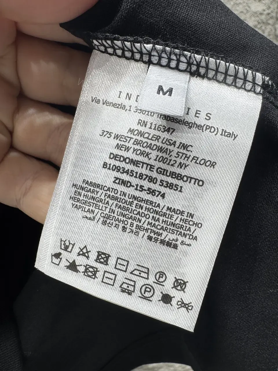 View 10 of Black Cotton Tee Minimal Moncler-Logo Luxury Essential
