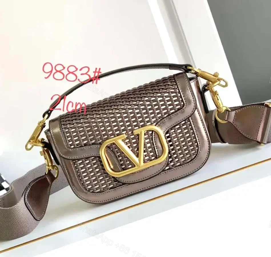 VALENTINO — view 1