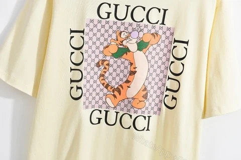 View 4 of GUCCI Tiger T-Shirt – GC0101