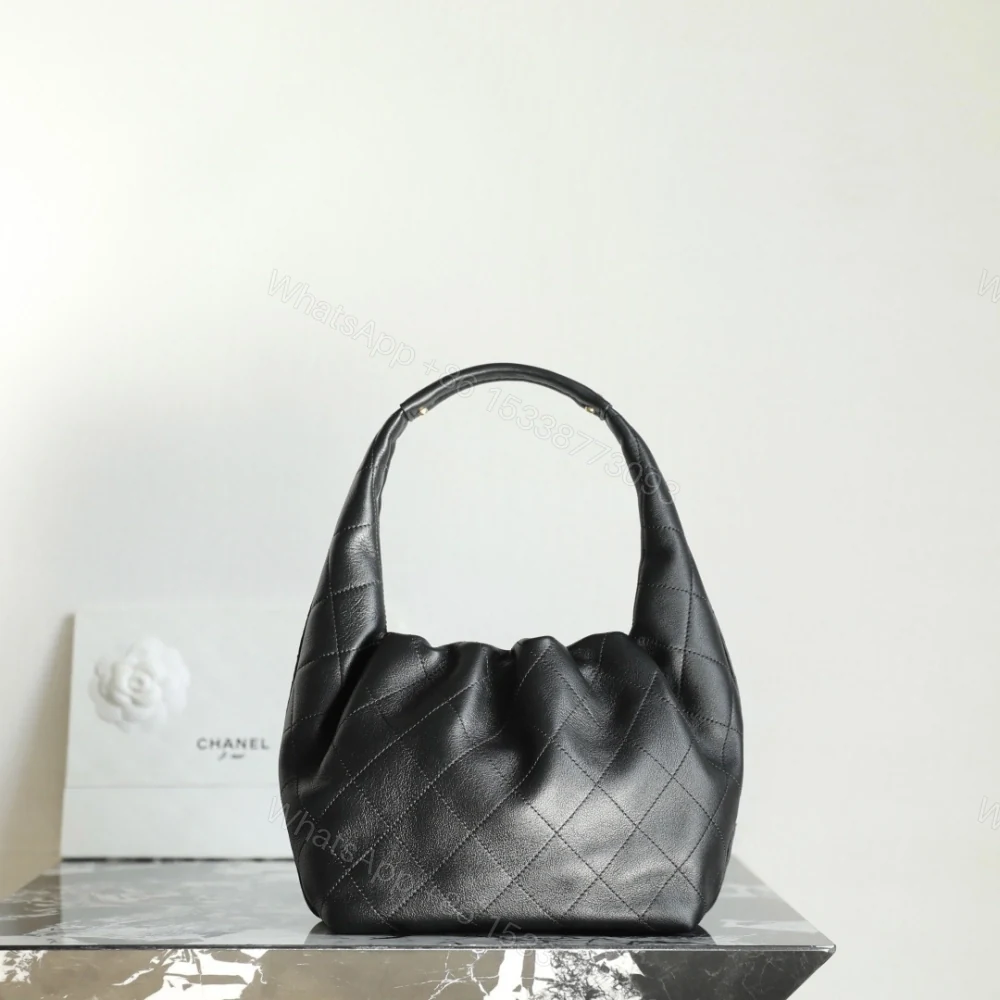 View 2 of 高仿Chanel*26C系列AS5976小牛皮手提包黑色免檢版