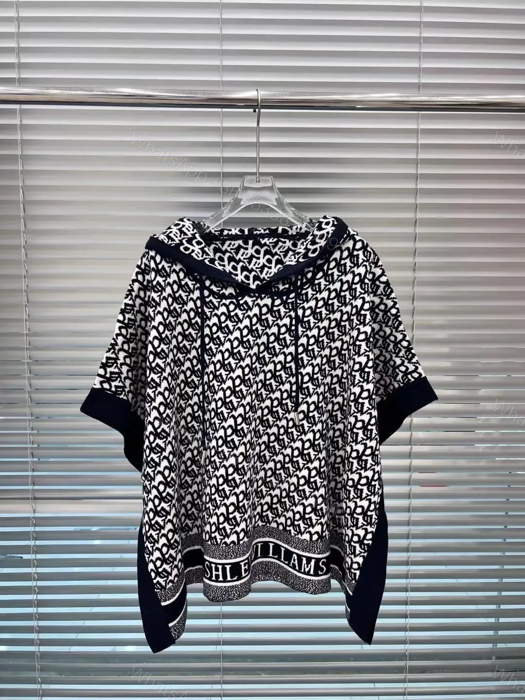 DIOR — view 1