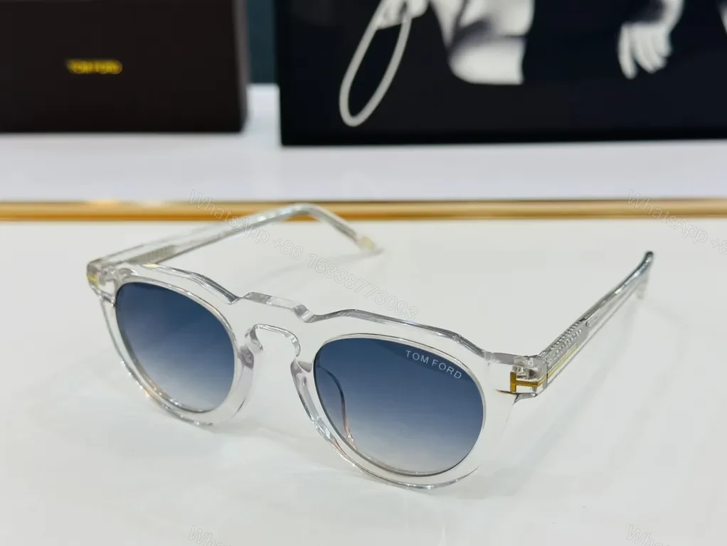 Transparent Frame Gradient Blue Sunglasses â€“ Modern Luxe Style — view 1