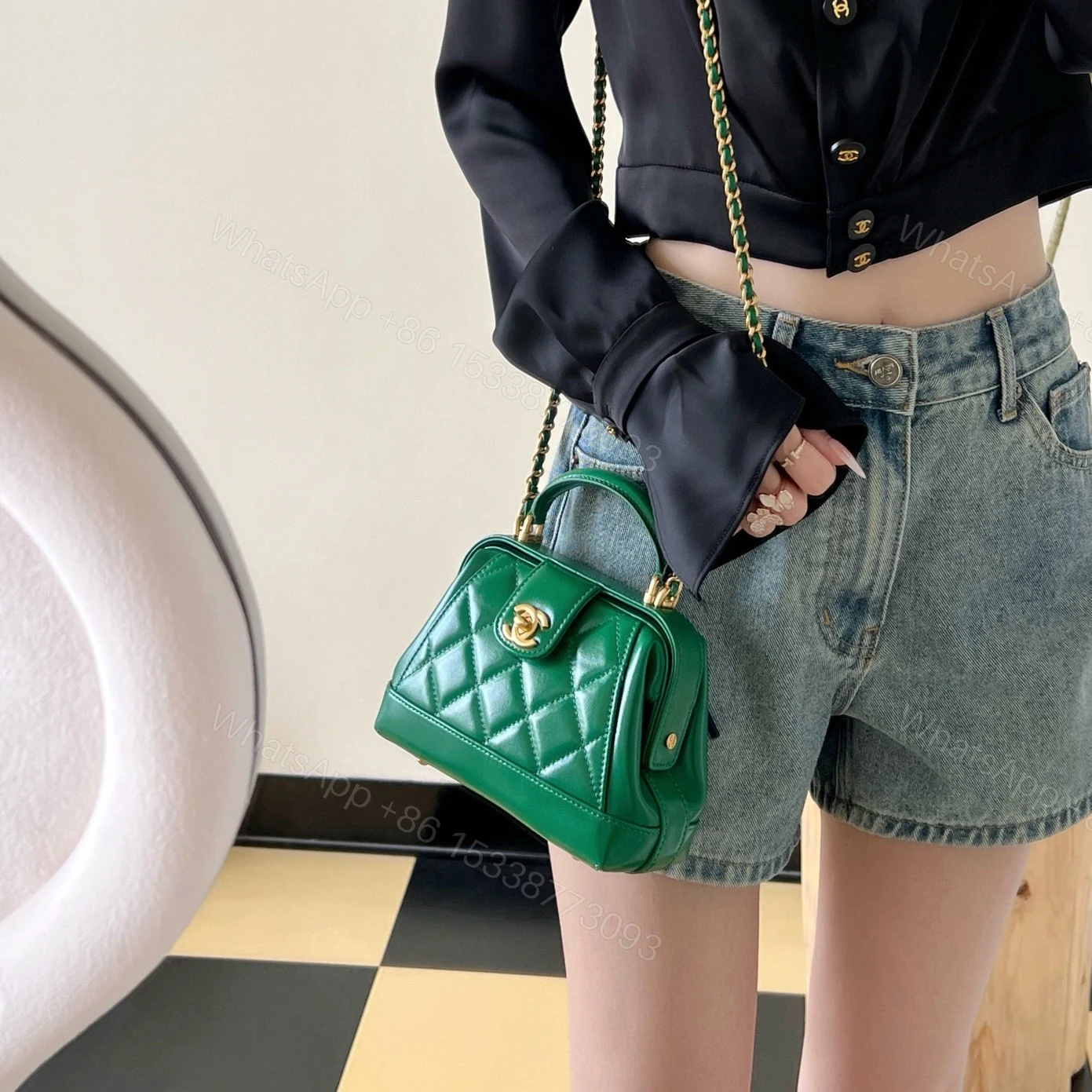 View 22 of 高仿Chanel*24A系列AS4959拋光小羊皮單肩包綠色免檢版