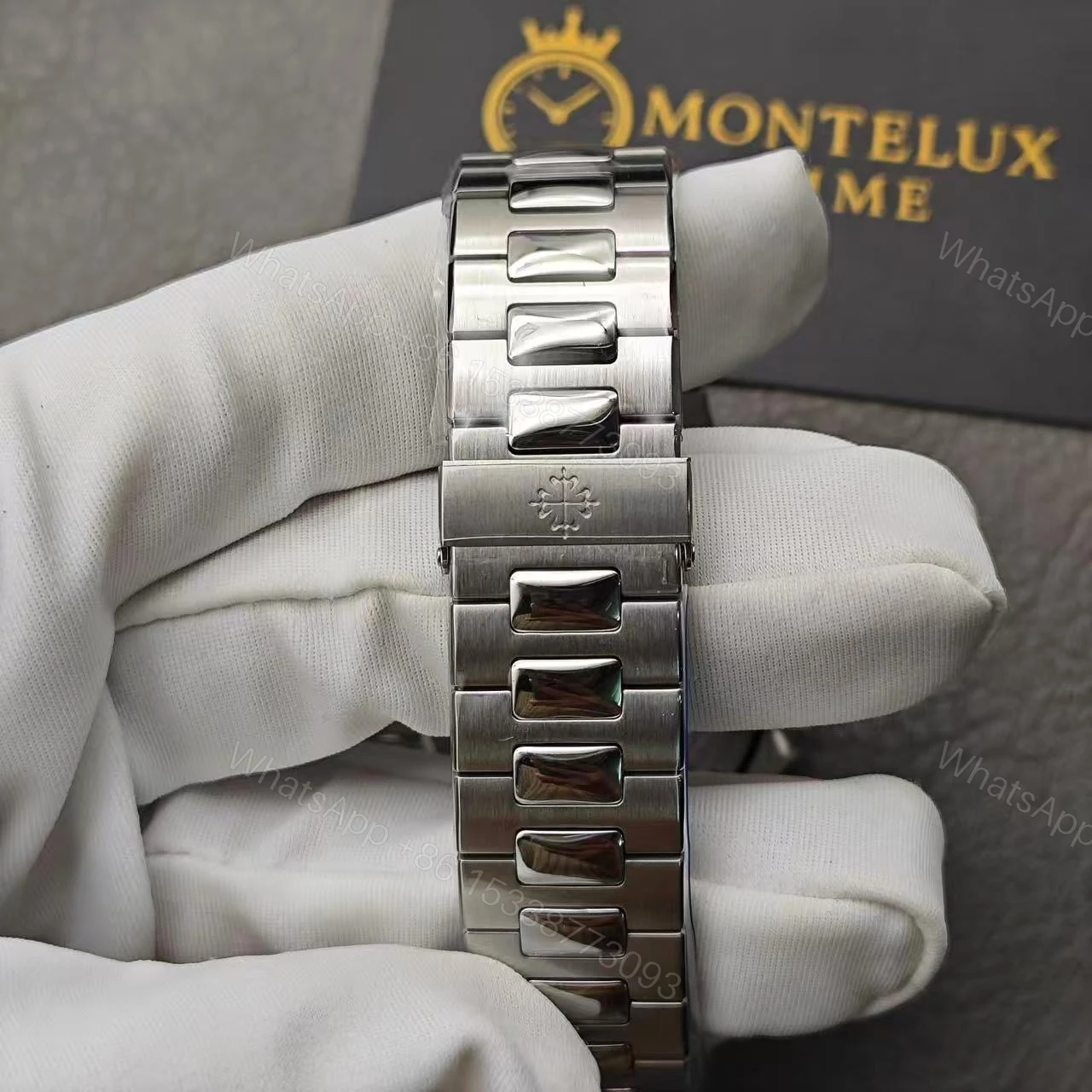 View 16 of Replica Patek Philippe Nautilus 5711 White Dial