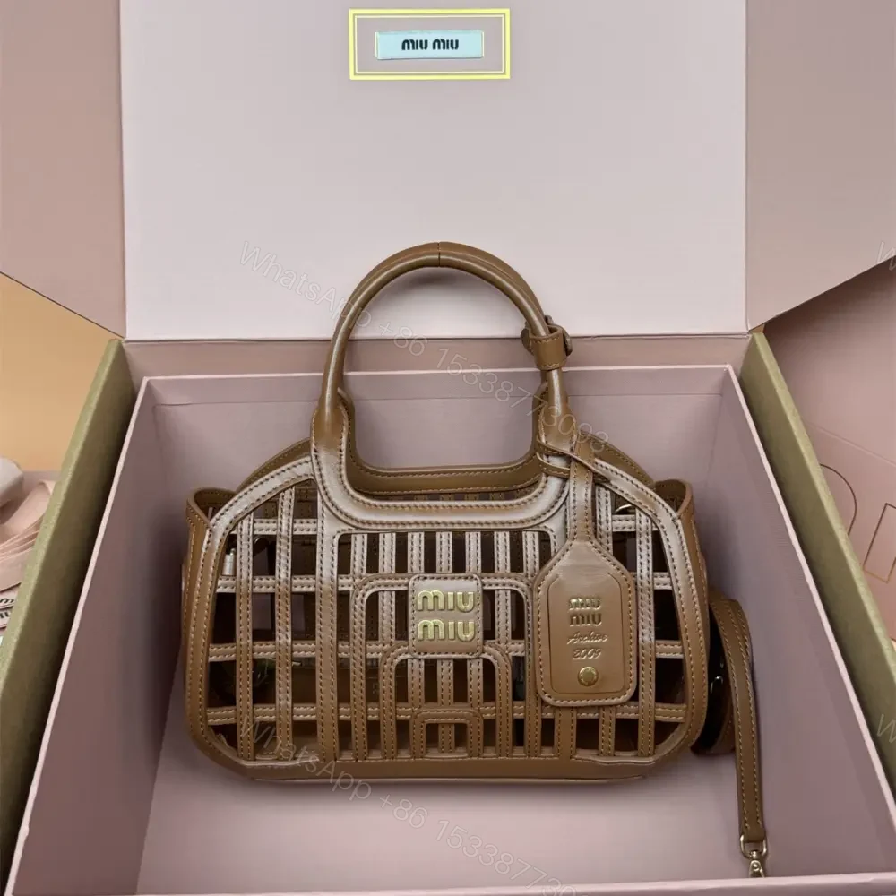 高仿miumiu*5BA294小牛皮鏤空手提包棕色免檢版 — view 1