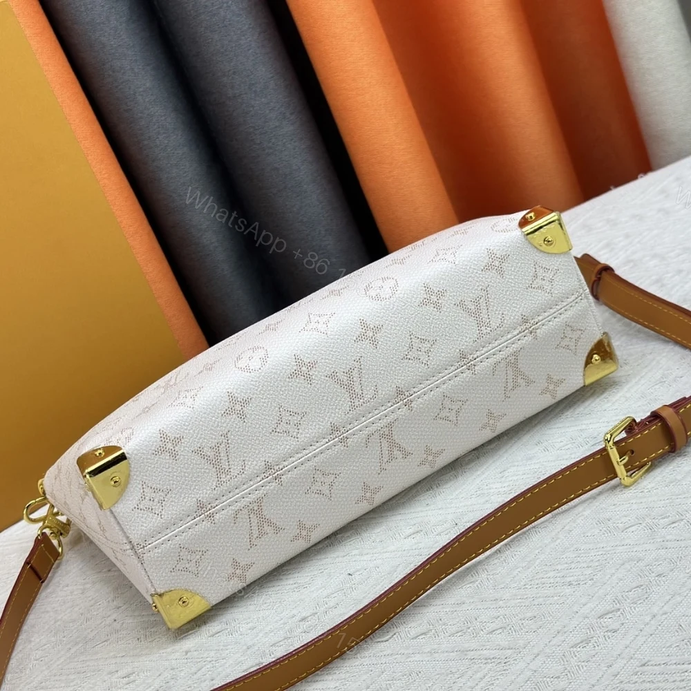 View 5 of Louis Vuitton Bobo Trunk Off White 32Cm M14661