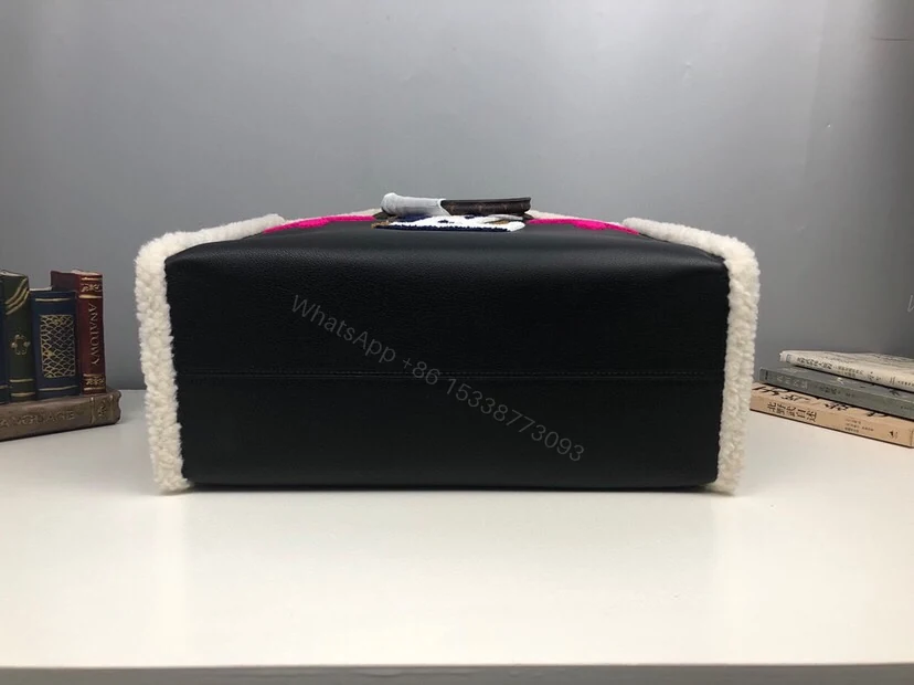 View 8 of ONTHEGO TOTE