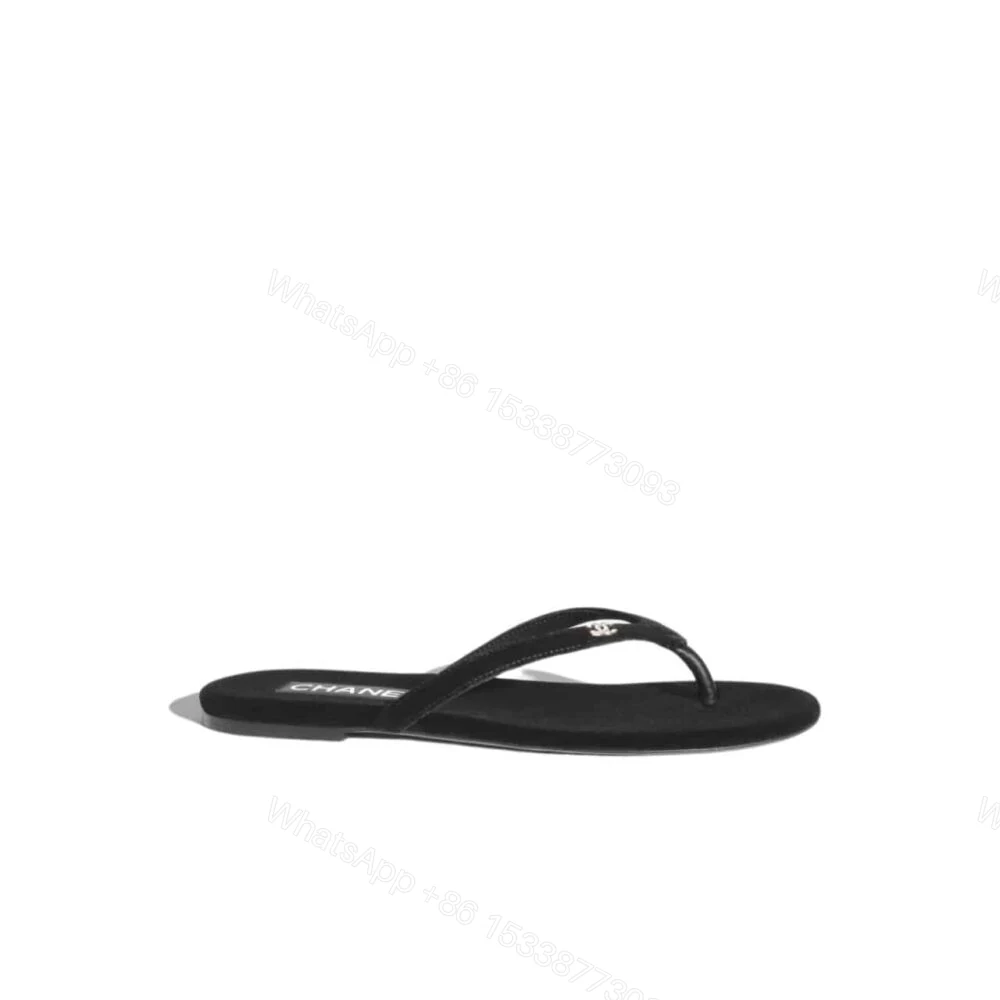 Chanel Thongs Slipper Velvet In Black — view 1