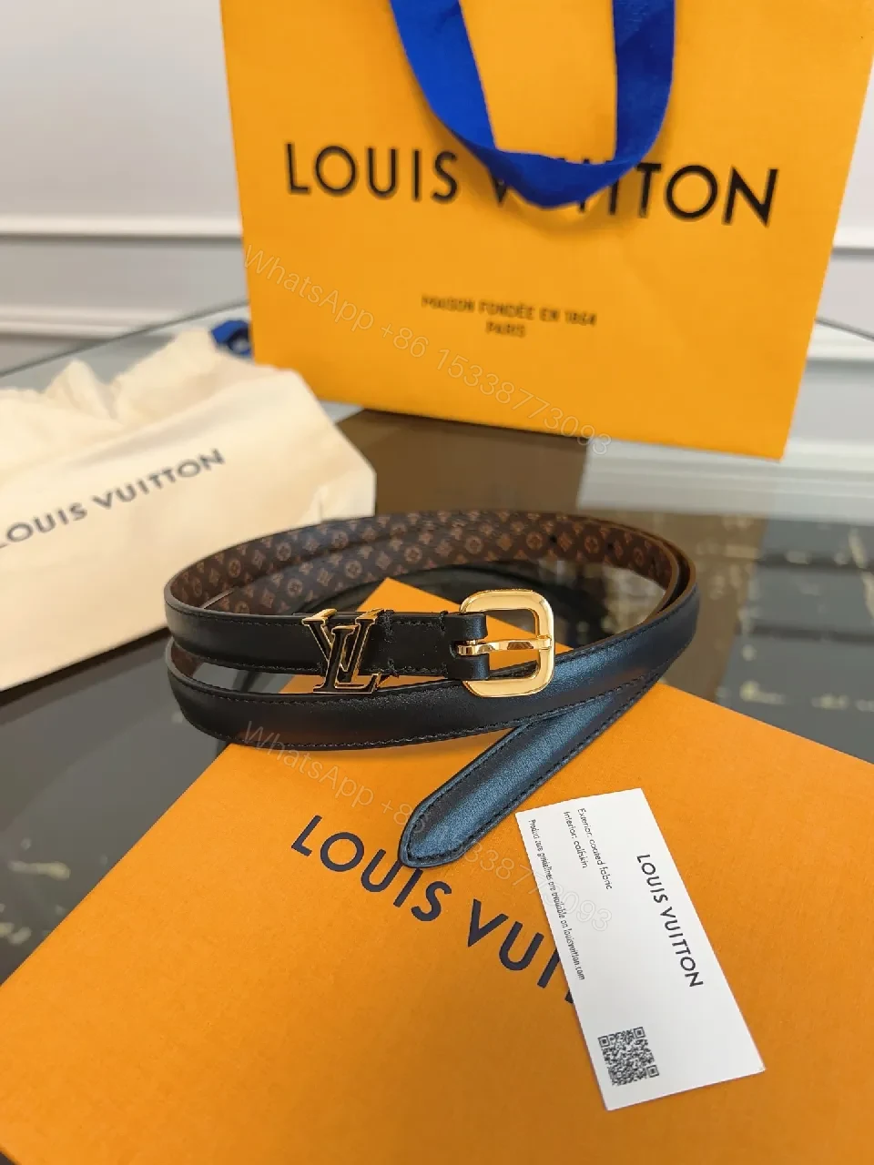 Refined Black Leather Belt with Gold Buckle – Modern Luxury Style — view 1