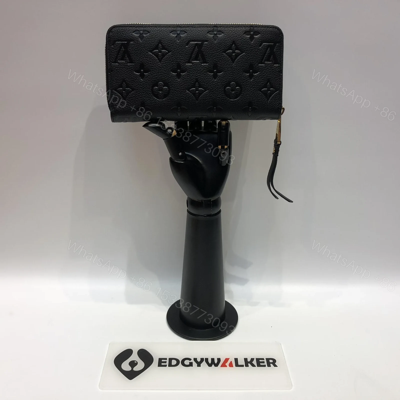 View 7 of Louis vuitton Zipper Wallet black