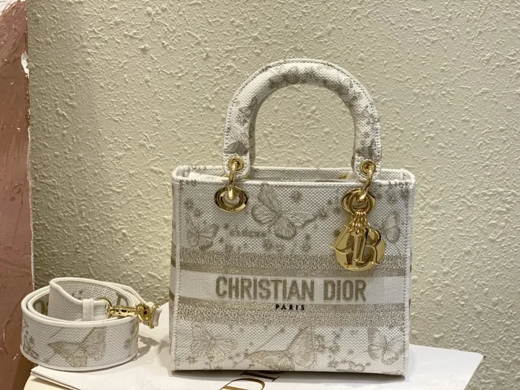 Dior Jacquard Tote: Refined Texture, Day-to-Night Style — view 1