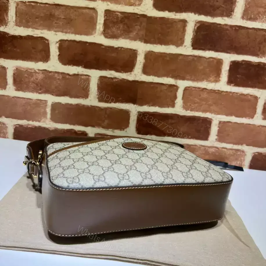 View 10 of MESSENGER BAG WITH INTERLOCKING G – GBC066