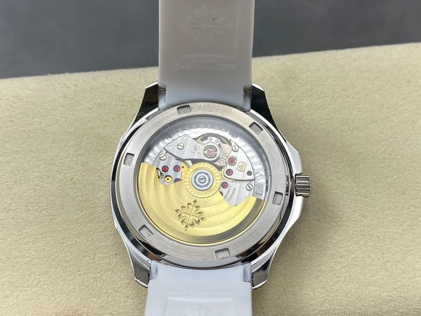 View 7 of Patek Philippe Aquanaut 5067 Stainless Steel White 5067A-024