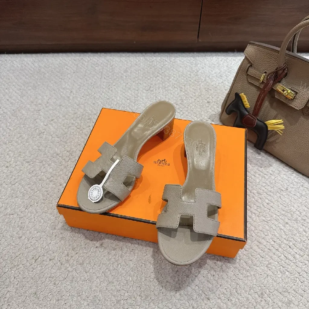 View 10 of Grey Leather Hermès-Style Sandals, H-Logo, Open-Toe Slides
