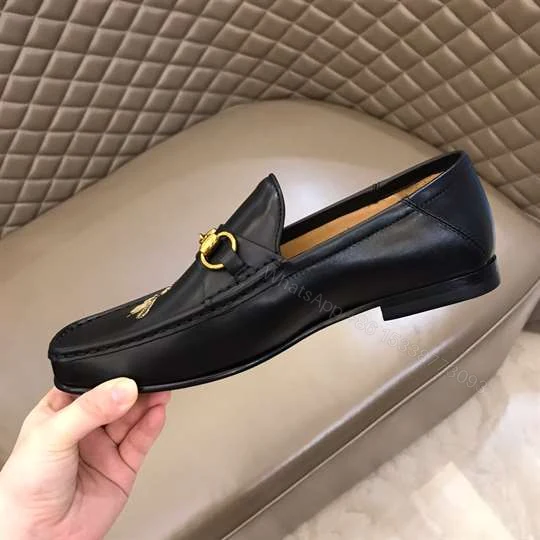 View 5 of GUCCI LEATHER LOAFER WITH BEE – LDG009