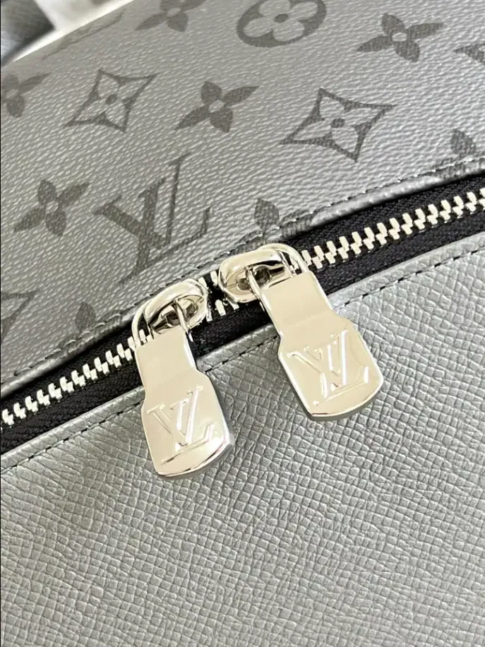 View 10 of LOUIS VUITTON DISCOVERY BACKPACK PM TAIGARAMA – LBV387