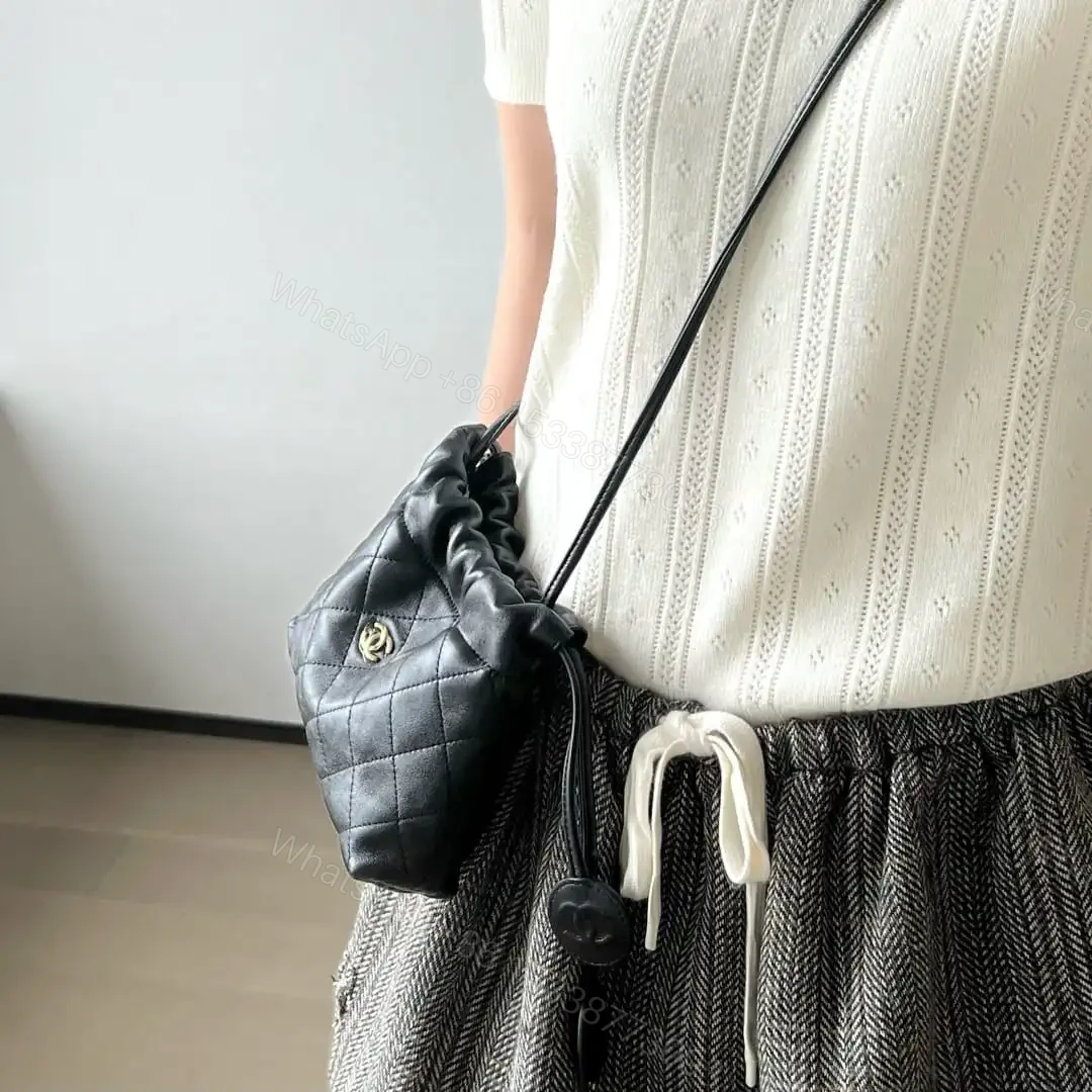 View 23 of 高仿Chanel*26S系列AP5228小羊皮單肩包黑色免檢版