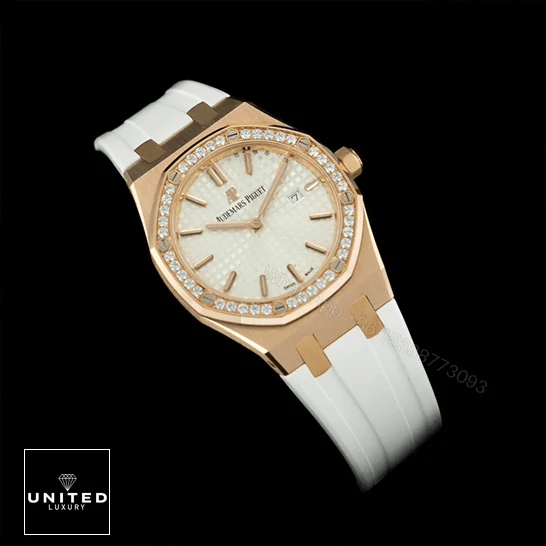 View 4 of Audemars Piguet Royal Oak 67540OK.ZZ.D010CA.01 Replica