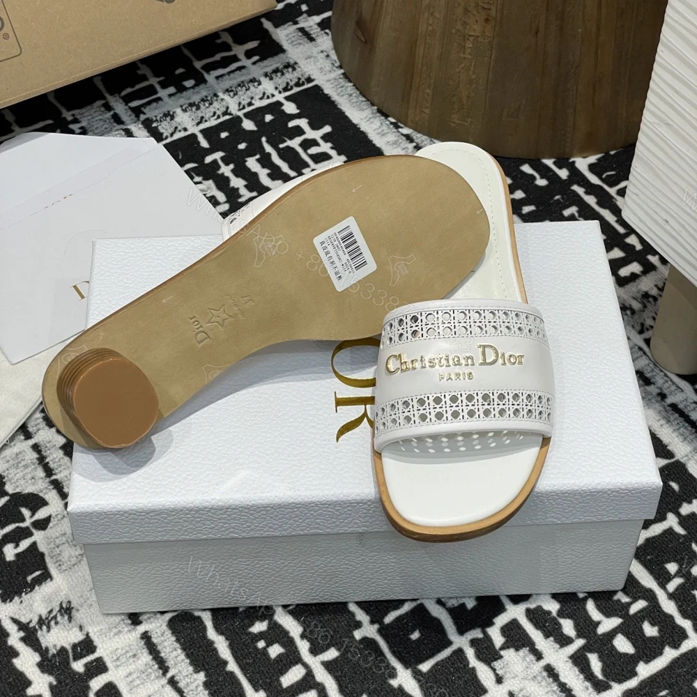 View 2 of 高仿Dior*D-Lane系列KCO207圓頭套腳拖鞋短踭白色免檢版