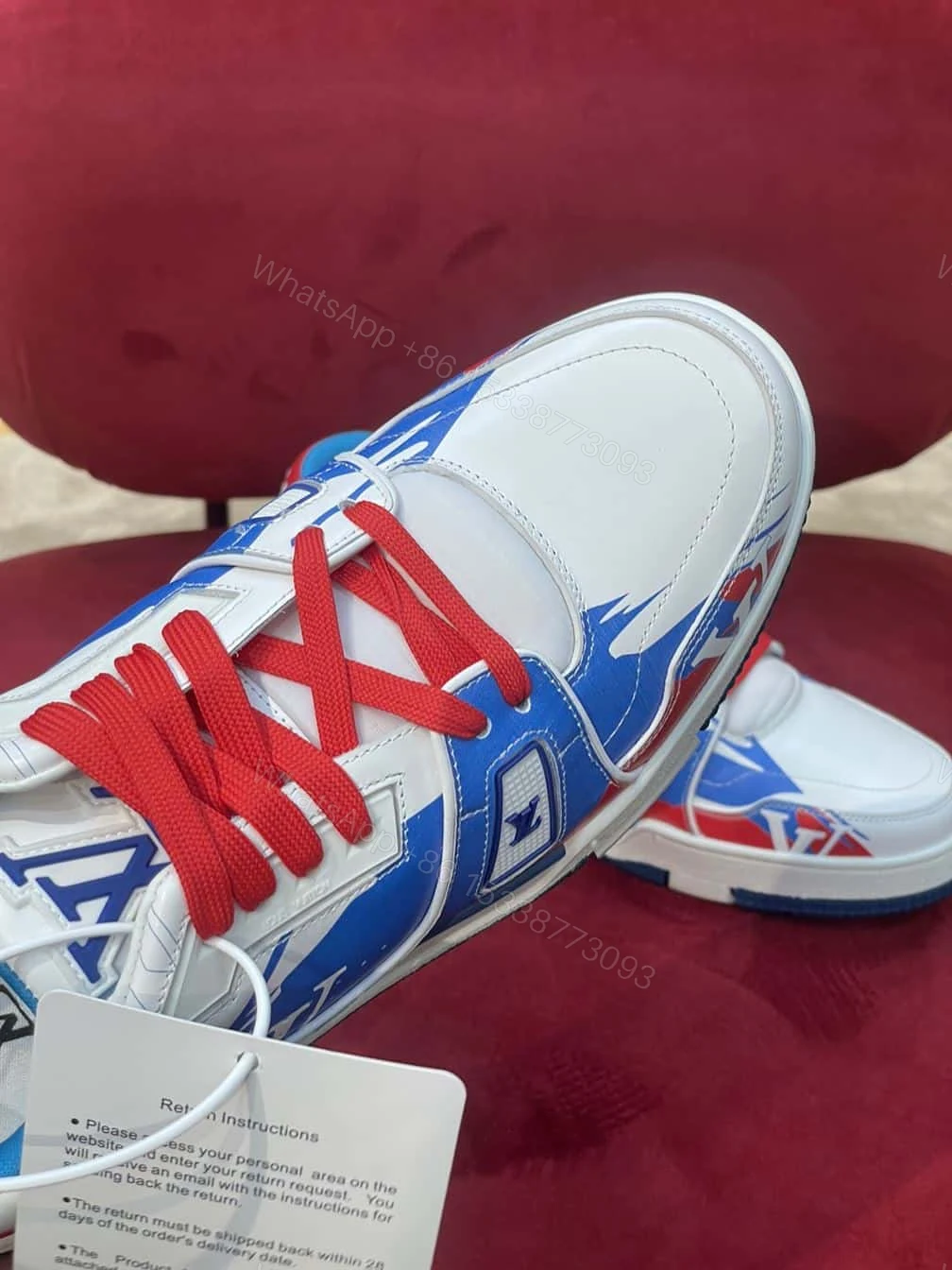 View 3 of LOUIS VUITTON TRAINER SNEAKER – LSVT316