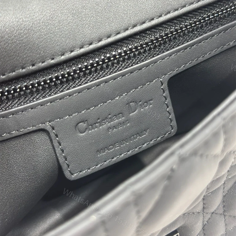 View 9 of 高仿Dior*Caro系列M9240M900小牛皮鏈條包黑銀小號免檢版