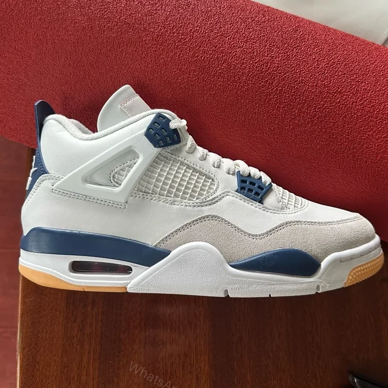 Jordan 4 Retro SB Navy — view 1