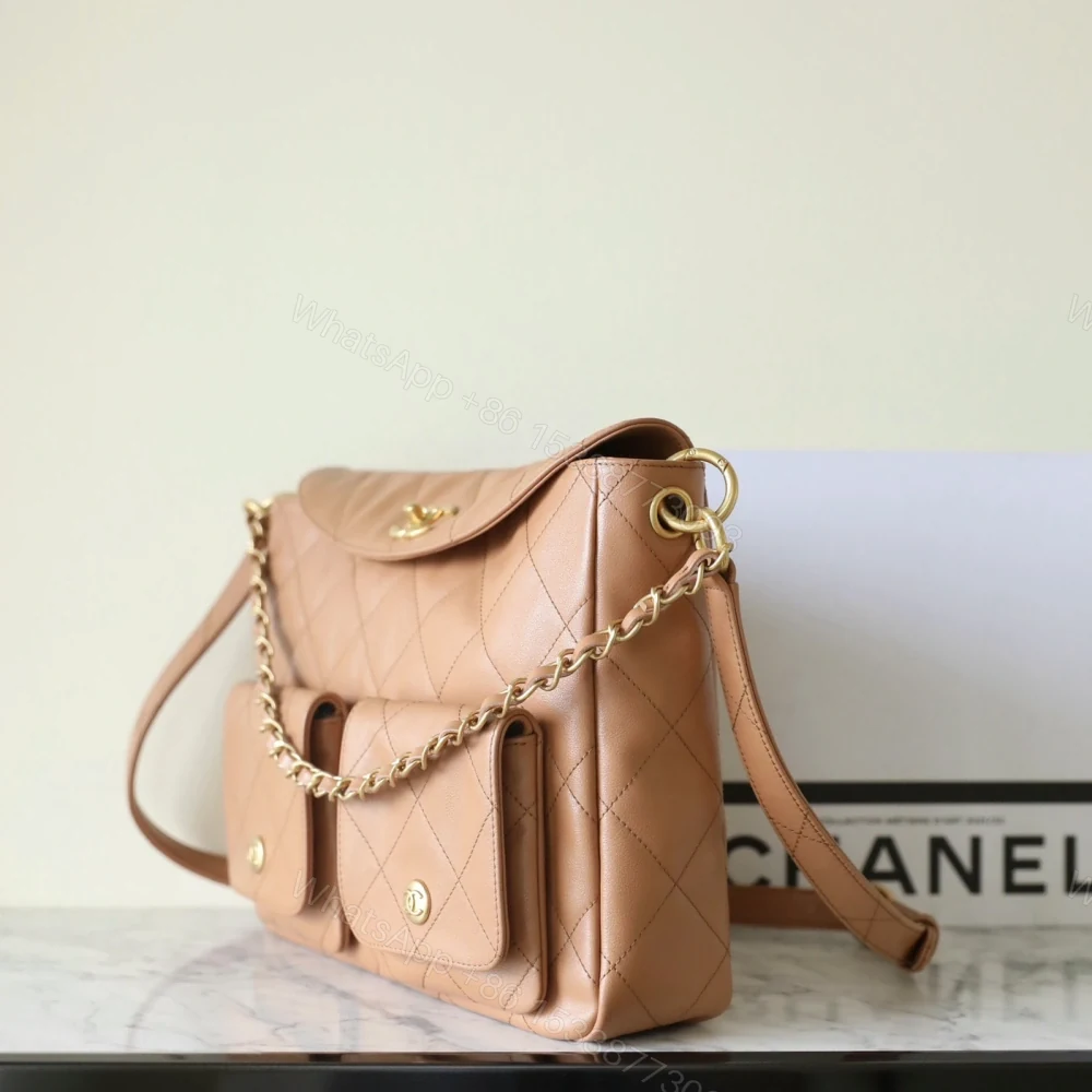 View 4 of 高仿Chanel*24P系列AS4668夾層郵差包棕金色中號免檢版