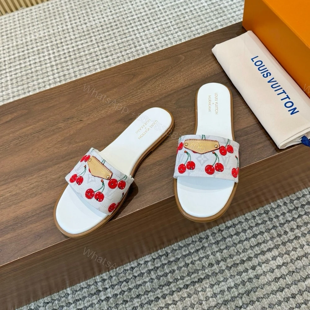 View 4 of LOUIS VUITTON X TAKASHI MURAKAMI LILY FLAT MULE WHITE 1AHM43